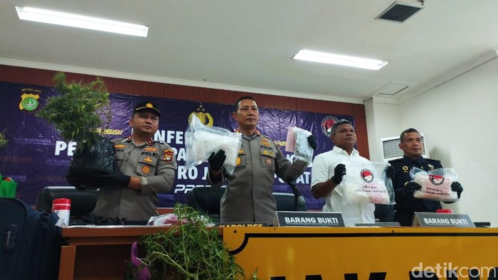Polres Jakpus menangkap wanita hamil asal Kenya pembawa 5 kg sabu