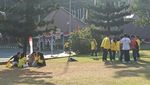 Momen Kegembiraan Maba UI Ambil Jaket Kuning