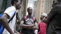 Pejabat Kota New York awal bulan ini mengatakan bahwa lebih dari 90.000 pencari suaka telah tiba sejak musim semi lalu, dan menyatakan bahwa rata-rata 300-500 orang datang setiap hari.  