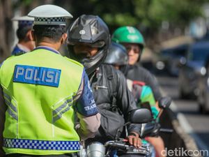 STNK Digital Tak Berlaku saat Ditilang, Bagaimana Aturannya?