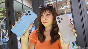 Redmi 12 hadir dalam varian warna Midnight Black, Sky Blue, Polar Silver. Hp ini mulai dijual 1 Agustus 2023. Foto: Adi Fida Rahman/detikINET