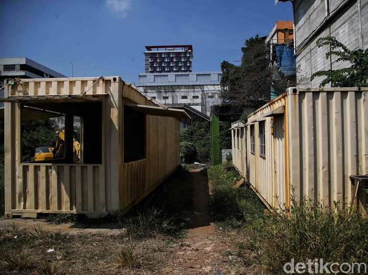 Potret Proyek Mangkrak Era Anies di Pasar Senen