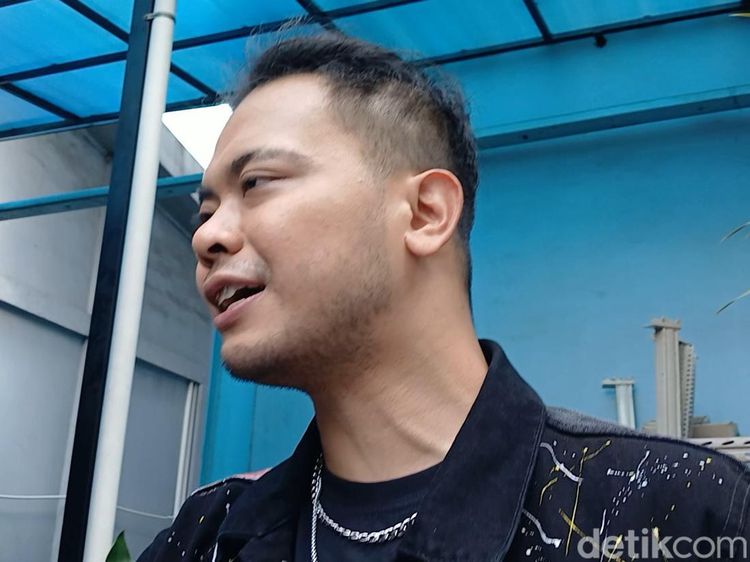 Doa Reza Smash untuk Eks Istri Tersangka Scammer