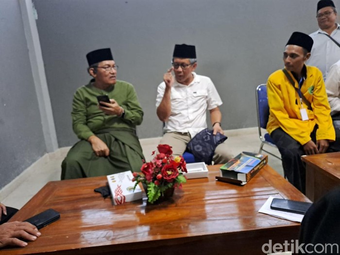 Rocky Gerung saat di Undar Jombang