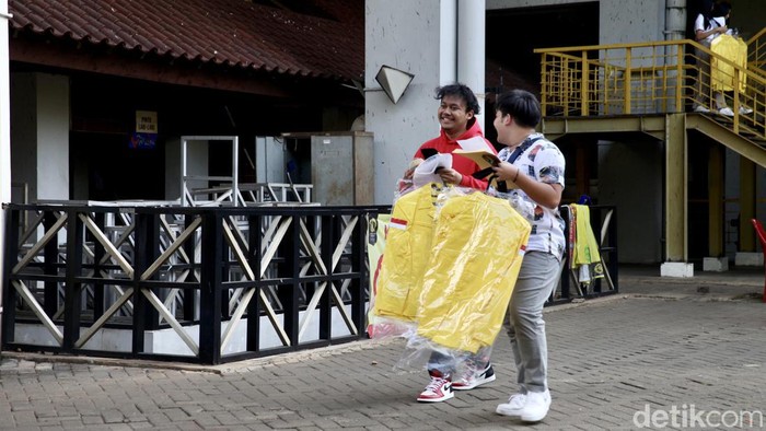 Semringah Maba UI Dapat Almamater Baru Semringah Maba UI Dapat Almamater Baru