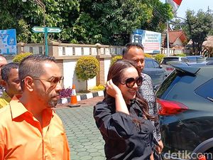 Pernikahan 4 Bulan Berakhir, Shinta Bachir Lebih Bahagia Sendiri