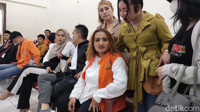 Lina Mukherjee menjalani sidang kedua.