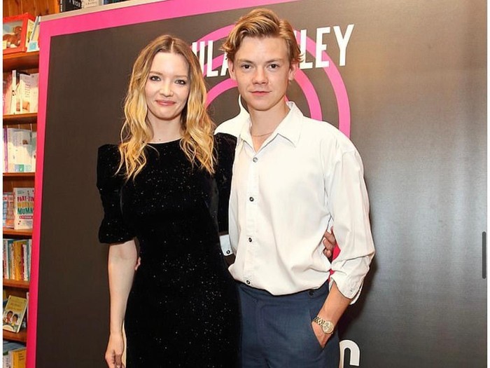 Talulah Riley dan Thomas Brodie-Sangster
