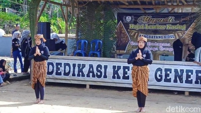 Tradisi Hajat Lembur Kuring di Desa Bangbayang, Ciamis.