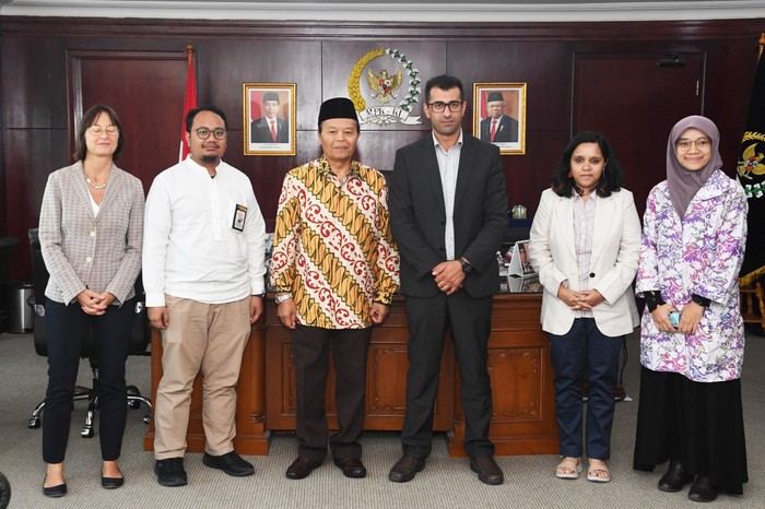 Wakil Ketua MPR RI Hidayat Nur Wahid MA (HNW) menerima Delegasi Gerakan Internasional Boikot, Divestasi, dan Sanksi Terhadap Israel (BDS National Committee) di Gedung Nusantara III, Komplek Gedung MPR/DPR/DPD, Senayan, Jakarta kemarin.