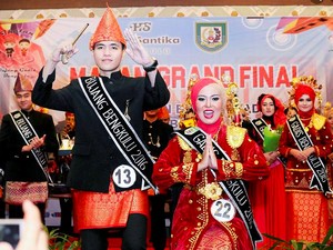 Mengenal Baju Adat Bengkulu dan Perlengkapannya
