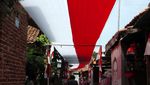 Foto-foto Bendera Merah Putih 150 Meter Berkibar di Tegal