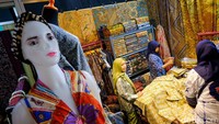Berbagai jenis batik turut dipamerkan dan dijual pada acara GBN 2023.  