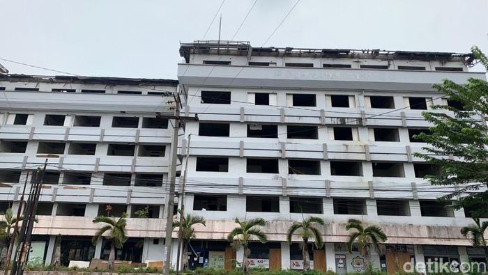 Hotel Garuda Plaza Medan di Jalan SM Raja (Kartika Sari/detikSumut) Hotel Garuda Plaza Medan di Jalan SM Raja (Kartika Sari/detikSumut)