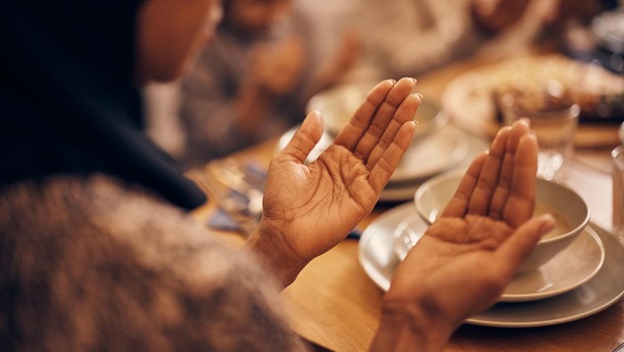 Doa Makan dan Adabnya Sesuai Tuntunan Rasulullah