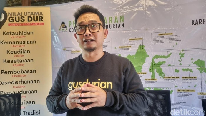 Koordinator Sekretariat Nasional Jaringan Gusdurian Jay Akhmad saat memberikan keterangan di Banguntapan, Bantul, Rabu (2/8/2023).
