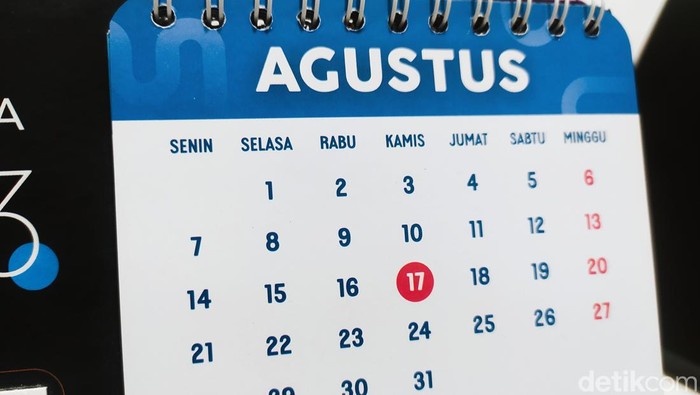 kalender Agustus 2023