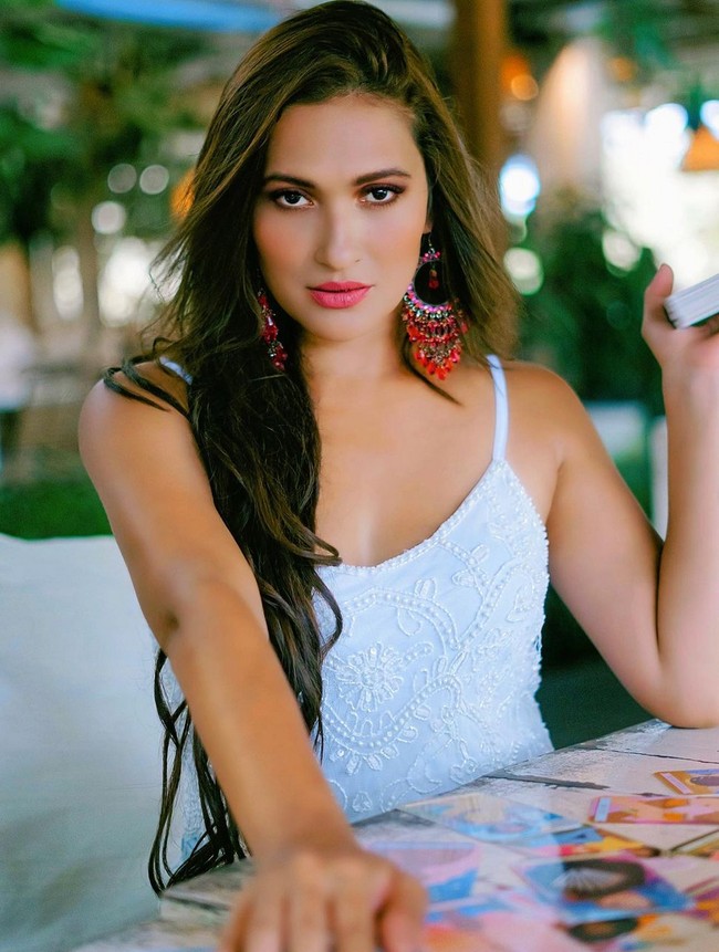 Sebelum tersandung kasus narkoba, Karenina dikenal sebagai artis multitalenta. Pada era 90-an hingga 2000-an, dia merupakan salah satu model papan atas Indonesia dengan jam terbang tinggi. Foto: Instagram/@kareninaanderson