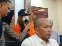 Penampakan Karenina Anderson Berbaju Tahanan