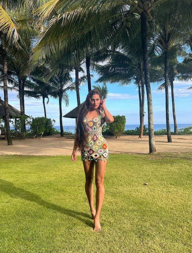 Karenina juga berperan dalam sejumah serial web. Salah satunya ‘Scandal 2: Love, Sex & Revenge’ di mana dia beradu akting dengan Cinta Laura. Foto: Instagram/@kareninaanderson