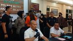 Penampakan Karenina Anderson Berbaju Tahanan