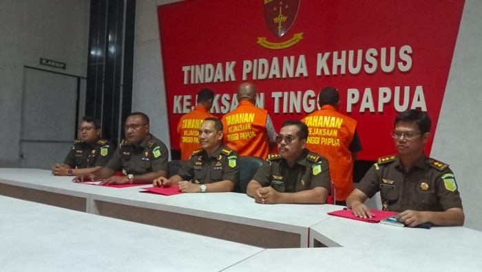 Kejati Papua merilis kasus kredit fiktif di Bank Papua.