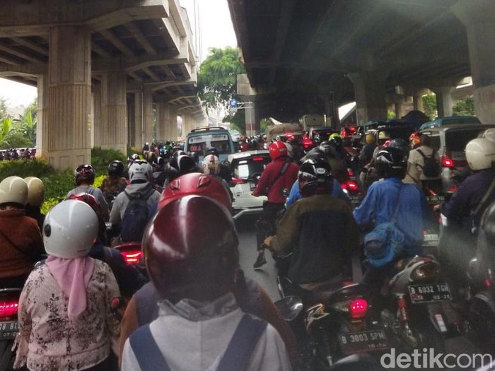 Kemacetan di Kebon Nanas (Kurniawan Fadilah/detikcom)