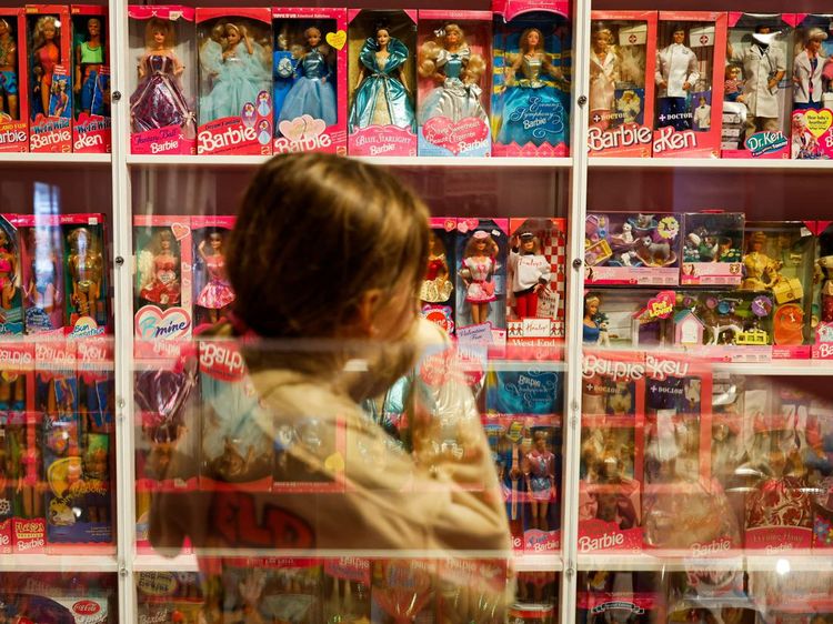 Kepincut 500 Koleksi Barbie di Museum Wellington