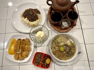 Sop Singkong Kuah Sapi dan Nasi Telur Khas Sambas di Kopi Ko Acung