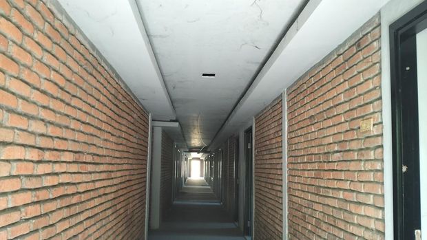 Lorong Hotel Plago di Pantai Pede, Manggarai Barat, NTT, Rabu (2/8/2023).
