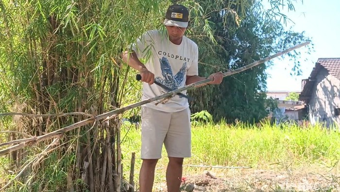 Pedagang tiang bambu di Pasuruan raup untung menjelang momentum 17 Agustus