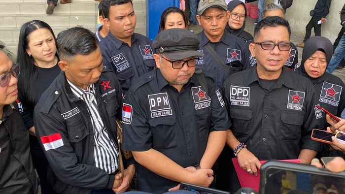 Pelapor Rocky Gerung di Polda Metro (Wildan-detikcom)