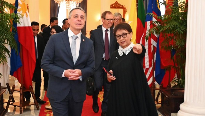 Pertemuan Menlu RI dan Menlu Swiss