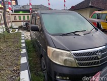 Potret Alphard yang Jadi Saksi Ngerinya Pembunuhan Ibu & Anak Subang