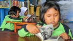 Potret Rumah Baca Gratis di Perkampungan Nelayan Jambi