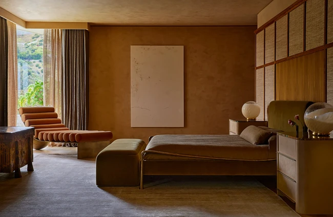 Penampakan kamar utama John Legend dan Chrissy Teigen. (Foto: Dok. Architectural Digest/Yoshihiro Makino)