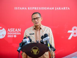 Gantikan Sementara Arifin Tasrif, Sandiaga Jadi Menteri ESDM Ad Interim