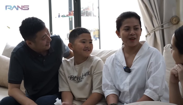 Shanty di China viral dalam waktu 3 bulan mempunyai pengikut di YouTube sebanyak 1 juta