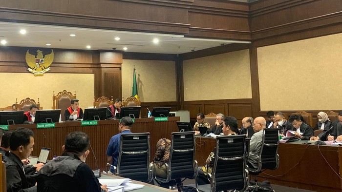 Sidang pemeriksaan saksi kasus korupsi BTS 4G