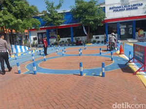 Viral Emak-emak Sambat Urus SIM, Pakar: Pemohon Memang Harus Orang Kompeten