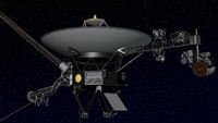 Lanjut ke berita dari luar angkasa. Voyager 2, kendaraaan antariksa ini yang berhasil menembus lapisan terluar Tata Surya. Namun wahana itu kini telah kehilangan kontak dengan NASA karena adanya kekeliruan. Setelah beberapa hari NASA mampu mendeteksi Voyager 2 menggunakan Deep Space Network (DSN). Keberadaan pesawat tersebut saat ini berjarak sekitar 19,9 miliar kilometer dari Bumi. (Dok. NASA)
