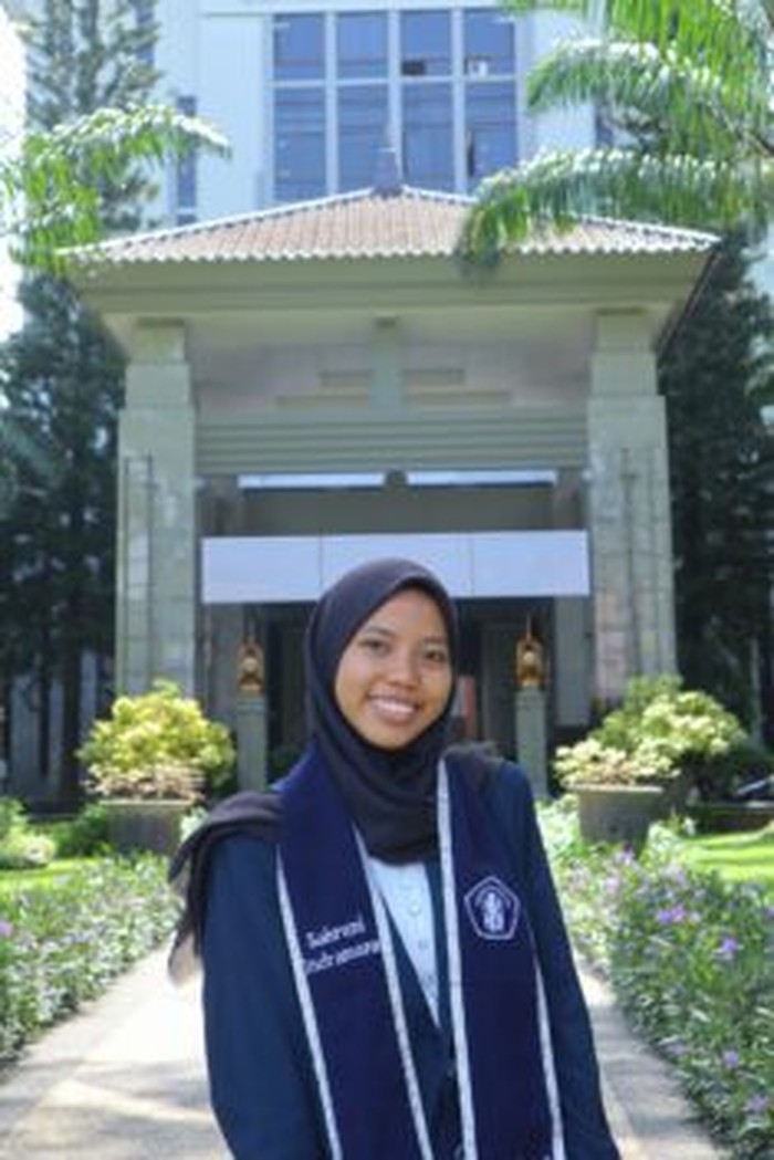 wisudawan termuda UB