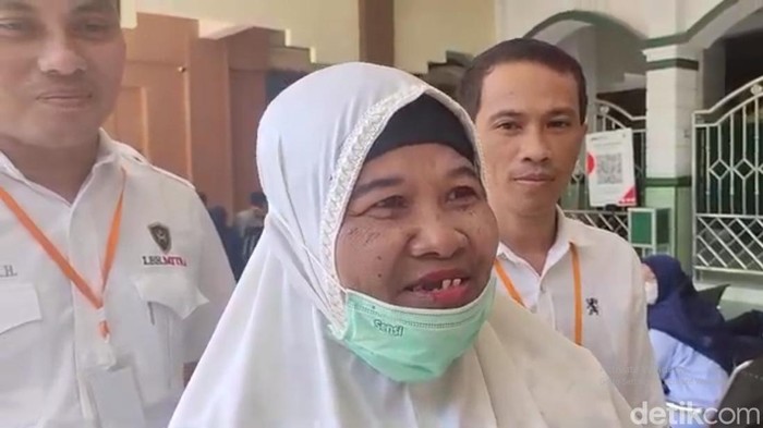 Wiwik bersama kuasa hukumnya