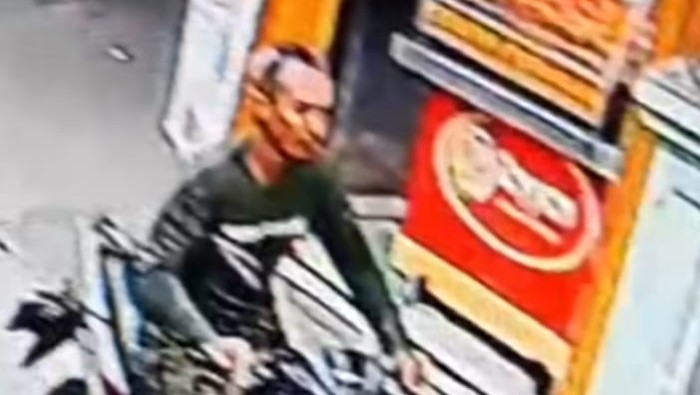 YEP, pegawai di Rupbasan Kelas I Jakarta Utara ditangkap polisi karena mencuri motor.