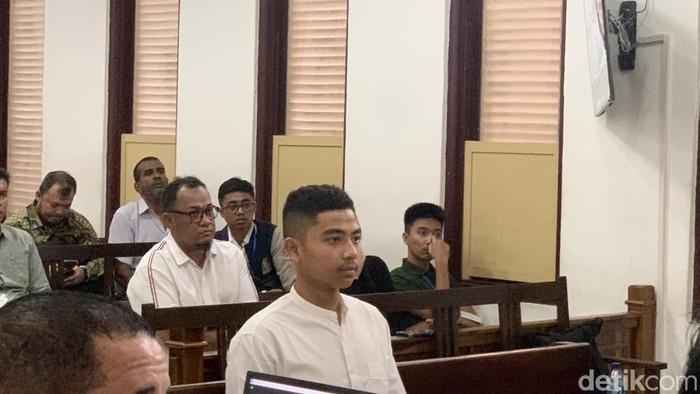 Aditya Hasibuan saat di PN Medan.