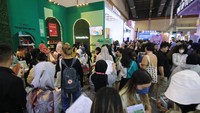 So, Khusus untuk kamu yang menghadiri acara Female Daily Beauty yuk visit ke booth Breylee, kamu bisa mendapatkan penawaran menarik dan pastinya BREYLEE akan bagi-bagi goodie bag.