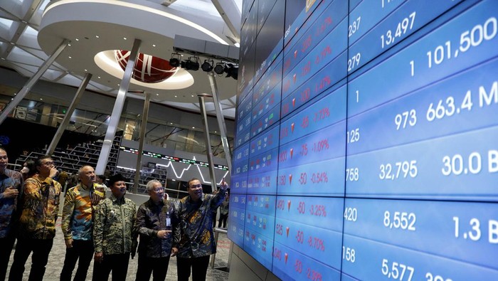 Buka Perdagangan BEI, bjb Bakal Terbitkan Obligasi hingga Rp 1,5 T di 2023 PT Bank Pembangunan Daerah Jawa Barat dan Banten Tbk (BJBR) berencana menerbitkan obligasi atau surat berharga senilai Rp 1 triliun hingga Rp 1,5 triliun pada 2023.