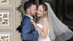 Happy Wedding! 12 Senyum Merekah Dewi Rezer dan Ethan Alrmk di Hari Bahagia