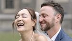 Happy Wedding! 12 Senyum Merekah Dewi Rezer dan Ethan Alrmk di Hari Bahagia
