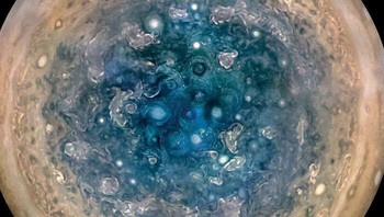 Gambar Pertama Kutub Selatan Jupiter Foto: Reddit